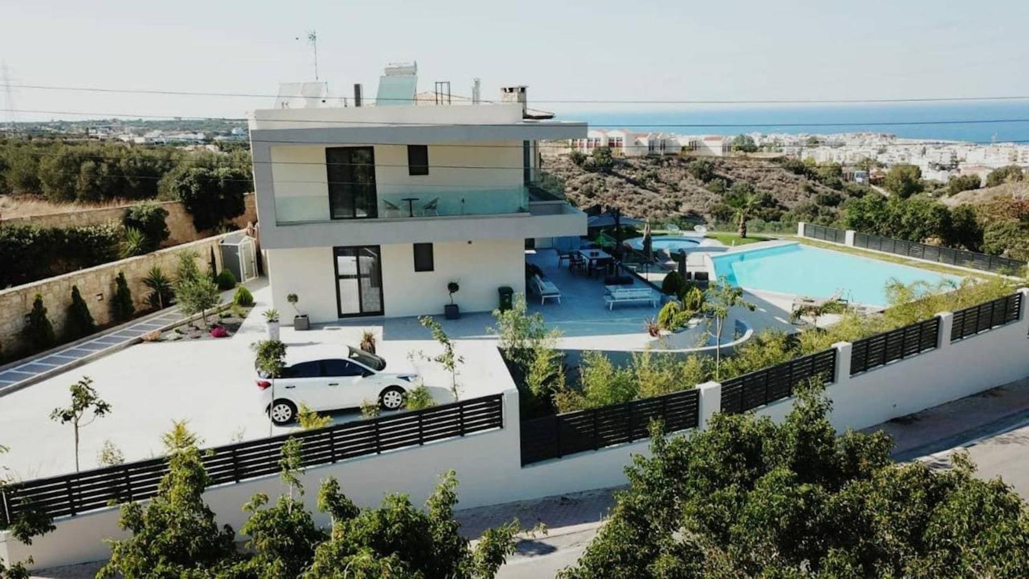Orama Luxury Villa 4 Bedrooms With Private Pool Χερσόνησος Εξωτερικό φωτογραφία